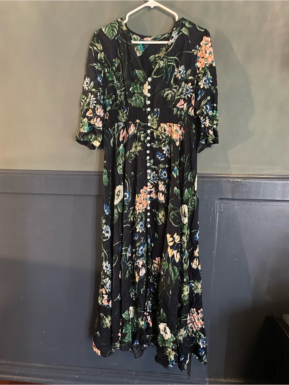 Maxi navy floral dress